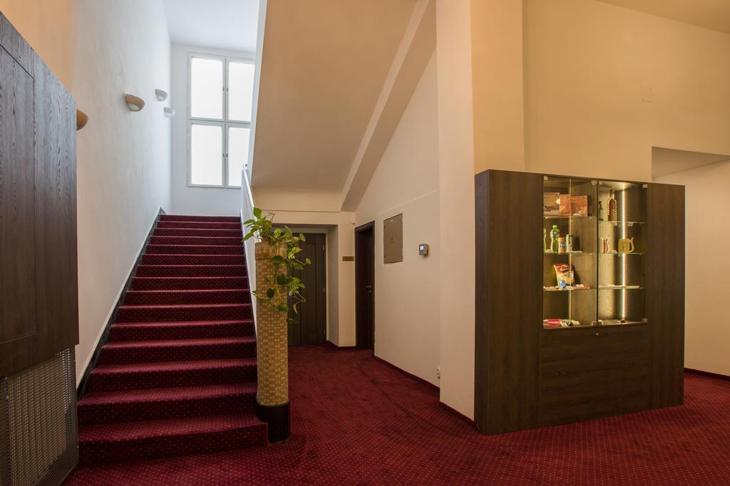 Hotel Bellevue Tlapak Poděbrady Kültér fotó